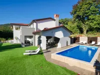 Недвижимость Семейный дом Ичичи: 2