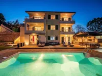 Недвижимость Семейный дом в Опатии: 4