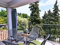 Недвижимость Двухкомнатная квартира в центре Опатии: 1