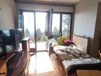 Недвижимость Четырёхкомнатная квартира Оприч: 8