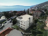 Недвижимость Четырехкомнатная квартира Церковь: 8