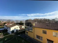 Недвижимость Трехкомнатная квартира в центре: 9