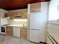 Недвижимость Квартира, 3 комнаты, Шишка: 4