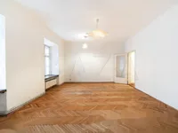 Недвижимость Четырехкомнатная квартира в центре: 3