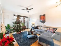 Недвижимость Трехкомнатная квартира в центре: 2