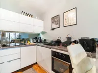 Недвижимость Трехкомнатная квартира в центре: 4