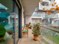 Недвижимость Трехкомнатная квартира в центре: 10