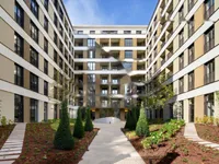 Недвижимость Двухкомнатная квартира в центре: 1