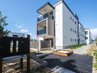 Недвижимость Квартира 3-комнатная Надгорица: 12