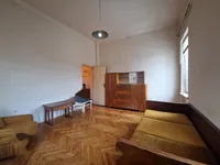 Недвижимость Двухкомнатная квартира в центре: 6