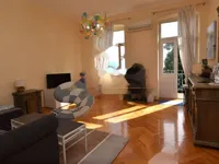 Недвижимость Двухкомнатная квартира Центр: 3