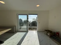 Недвижимость Трёхкомнатная квартира Побри: 12