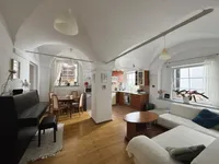 Недвижимость Квартира, 4 комнаты, Центр: 2