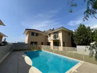 Недвижимость 4 Bedroom Villa For Sale in Parekklisia, Limassol: 1