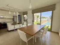 Недвижимость 4 Bedroom Villa For Sale in Parekklisia, Limassol: 4