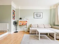 Недвижимость Wightman Road, Harringay: 1