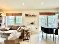 Недвижимость For Sale - Flat, Tawny Court, Shearwater Drive: 1