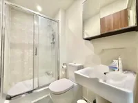 Недвижимость For Sale - Flat, Tawny Court, Shearwater Drive: 4