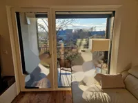 Недвижимость Двухкомнатная квартира Чрна Вас: 4