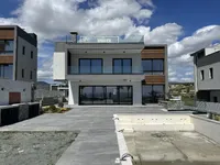 Недвижимость 4 Bedroom Villa For Sale in Parekklisia, Limassol: 2