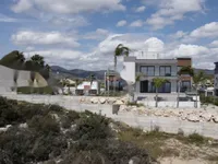 Недвижимость 6 Bedroom Villa For Sale in Parekklisia: 2