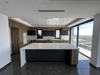 Недвижимость 6 Bedroom Villa For Sale in Parekklisia: 11