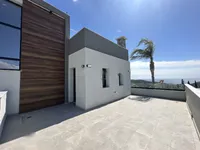 Недвижимость 6 Bedroom Villa For Sale in Parekklisia: 21