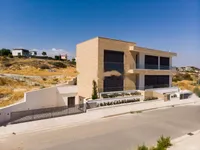 Недвижимость 5 Bedroom Villa For sale in Germasogeia, Limassol: 3