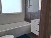 Недвижимость 4 Bedrooms Apartment in Parekklisia, Limassol: 16