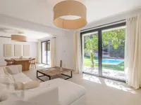 Недвижимость Villa Petit Juas: 1