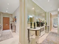 Недвижимость Cheyne Court: 2