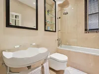 Недвижимость Cheyne Court: 4