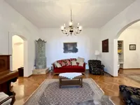 Недвижимость Трёхкомнатная квартира, Центр: 2