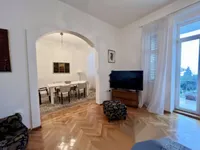 Недвижимость Трёхкомнатная квартира, Центр: 3