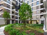 Недвижимость Трехкомнатная квартира в центре: 1