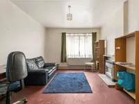 Недвижимость St. Peter's Street: 8