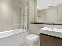 Недвижимость Mansell Street: 15