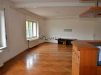 Недвижимость Квартира, 3 комнаты, Центр: 6