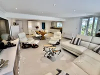 Недвижимость Maison Les Impiniers: 13