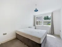 Недвижимость Ferndale Road: 6