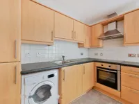 Недвижимость Ferndale Road: 6