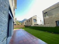 Недвижимость Luxury duplex with garden and private garage: 4