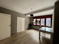 Недвижимость Four-bedroom apartment in Andorra la Vella center: 3