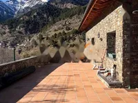 Недвижимость Exclusive chalet in a prime location: 5