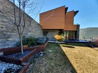 Недвижимость Exclusive chalet in a sought-after area with 4 suites and garage for 7 cars: 7