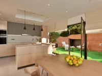 Недвижимость 3-sided house with large garage near Ordino center: 12