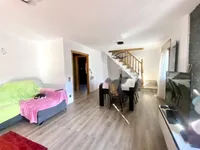 Недвижимость Magnificent chalet in a quiet mountain area: 3