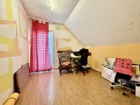 Недвижимость Дом, Подхом: 20