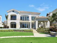 Недвижимость 6 Bedroom Villa for Sale in Pervolia, Larnaca: 1