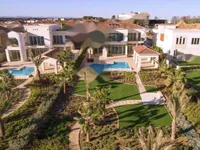 Недвижимость 6 Bedroom Villa for Sale in Pervolia, Larnaca: 2